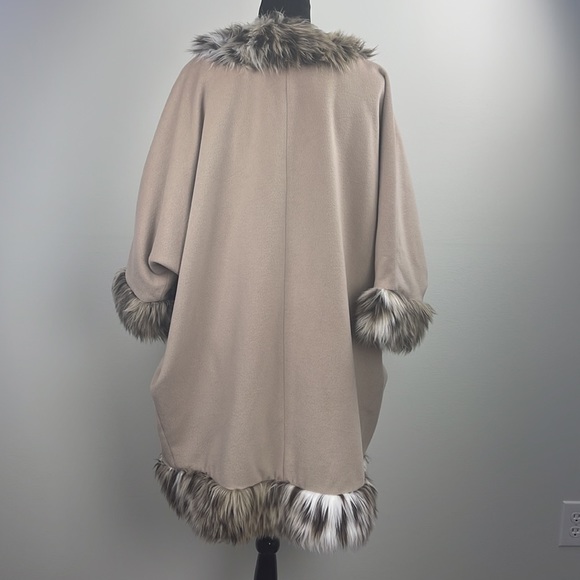 Adrienne Landau Stylish Long Coat Ladies Size M- - Picture 7 of 13